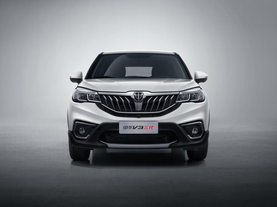  Brilliance V3 S 2017 года  (фото 11 из 16)